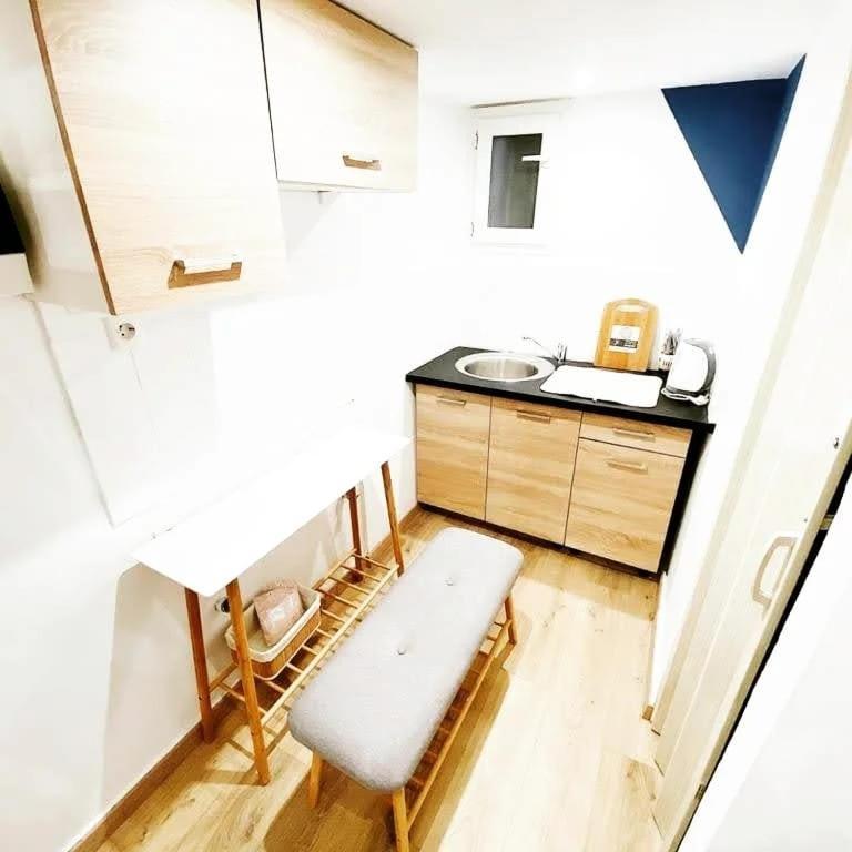 アテネVelestinou Private Maisonetteアパートメント エクステリア 写真
