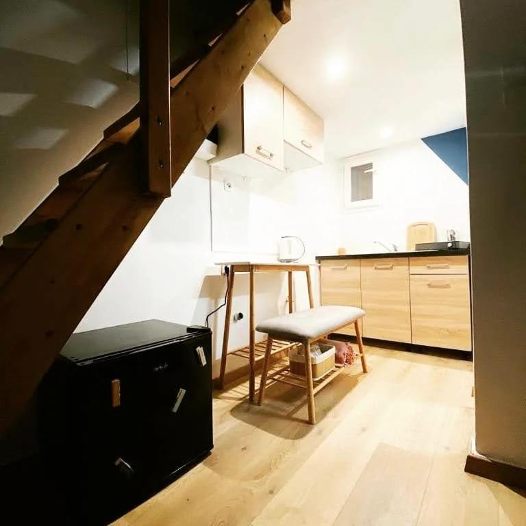 アテネVelestinou Private Maisonetteアパートメント エクステリア 写真